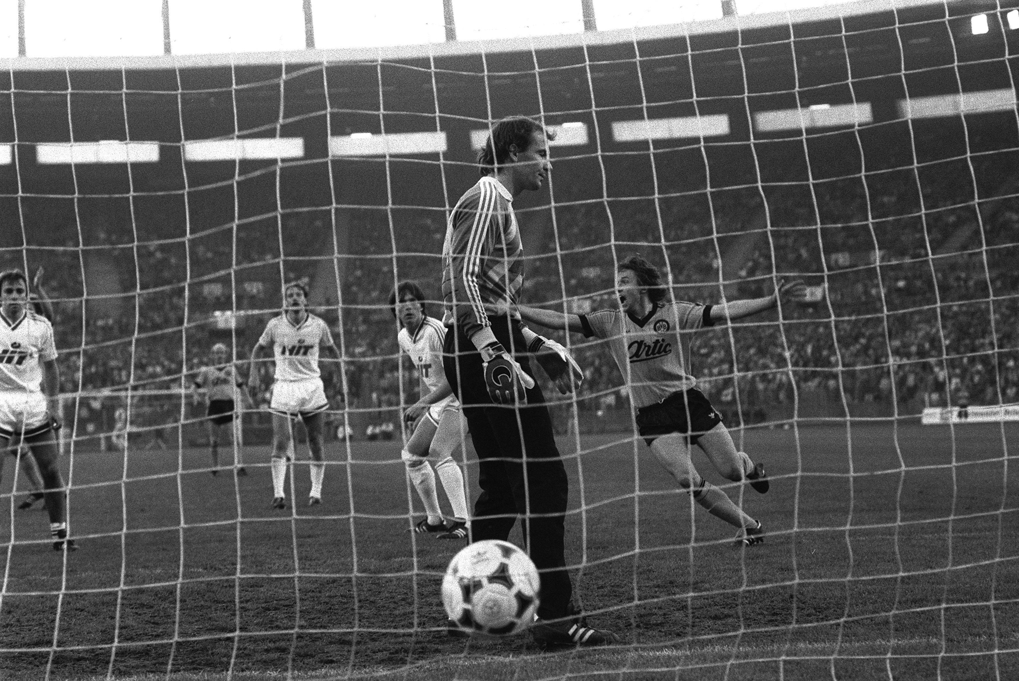 Bundesliga-Relegation 1986 - Jürgen Wegmann und Borussia Dortmund überrollen Fortuna Köln